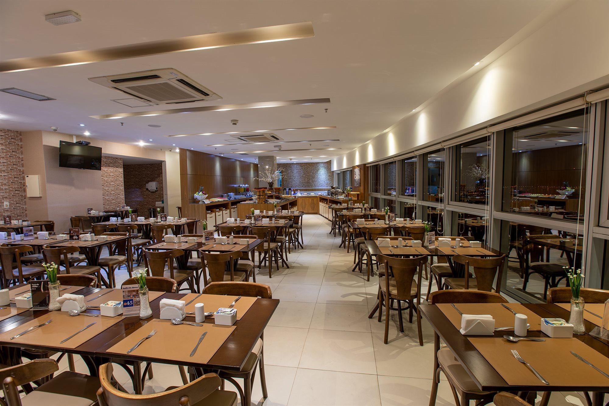 Fusion Hplus Express + Brasilia Bagian luar foto